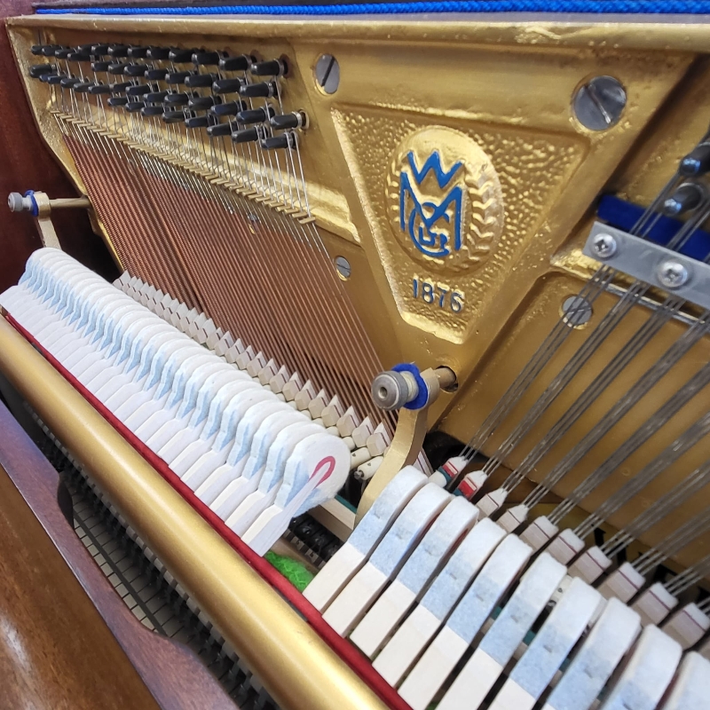 Welmar upright Piano in mahogany – Gallery image – Roberts Pianos Oxford