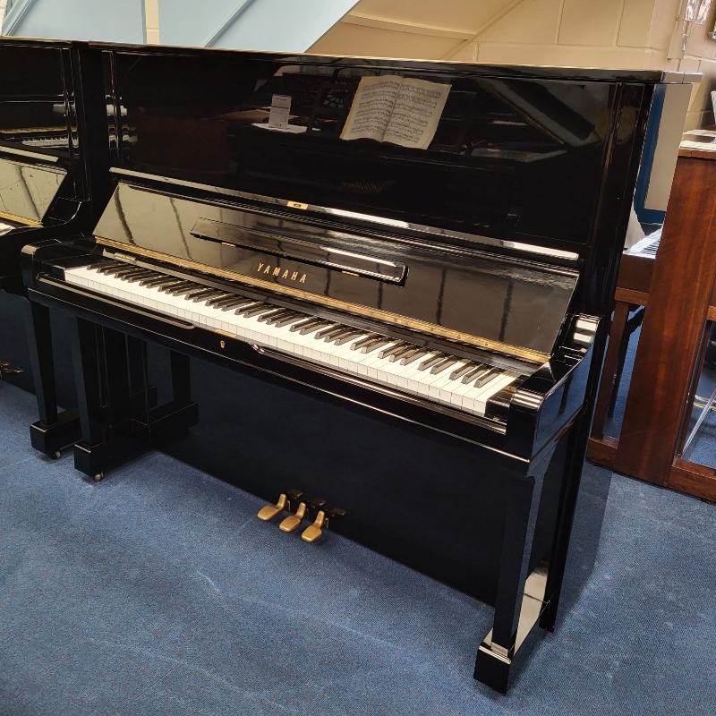 Yamaha U3H upright Piano in black polyester – Featured image – Roberts Pianos Oxford