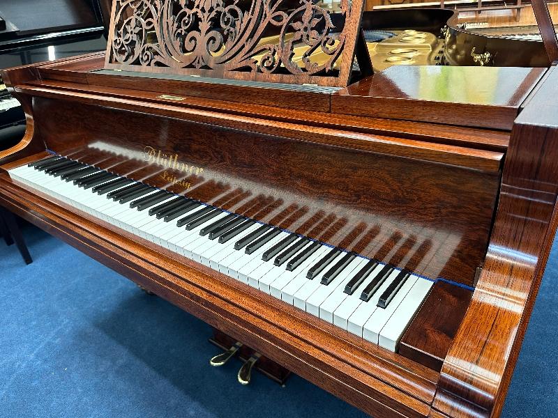 Bluthner style VII grand Piano in rosewood – Gallery image – Roberts Pianos Oxford