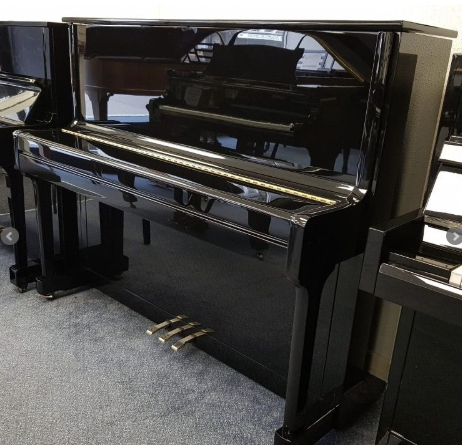 Feurich 122 upright Piano in Black – Gallery image – Roberts Pianos Oxford