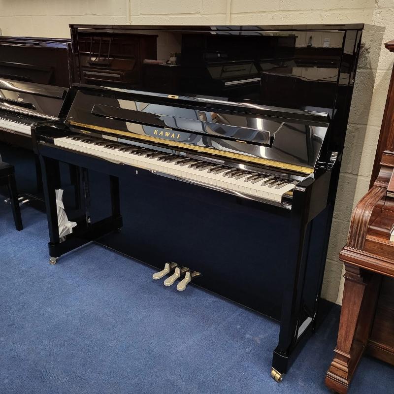 Kawai K-500 upright Piano in black – Featured image – Roberts Pianos Oxford