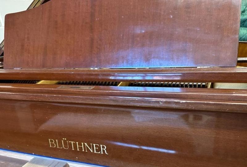 Bluthner IV grand Piano in mahogany – Gallery image – Roberts Pianos Oxford