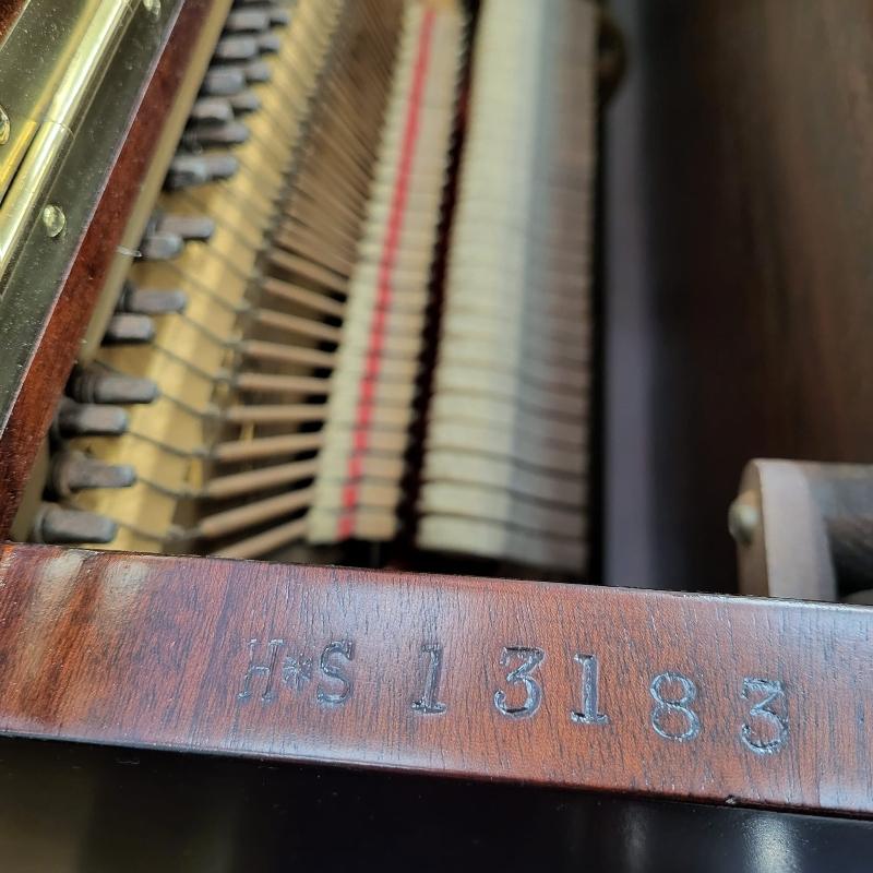 Yamaha U1H upright Piano in Bright black – Gallery image – Roberts Pianos Oxford