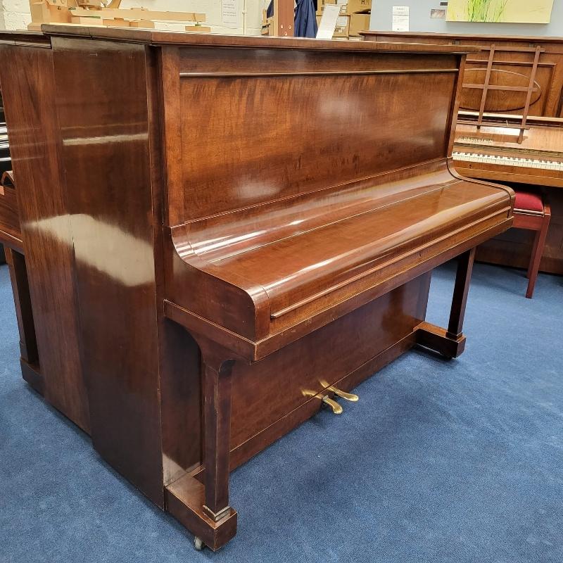 Bluthner 3 upright Piano in mahogany – Gallery image – Roberts Pianos Oxford