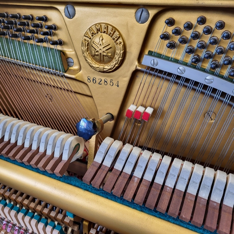 Yamaha U3