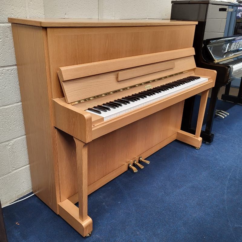 Kemble Concerto upright Piano in Light oak – Featured image – Roberts Pianos Oxford