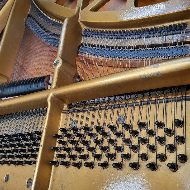 Welmar 4ft 6in grand Piano in Mahogany – Gallery image – Roberts Pianos Oxford