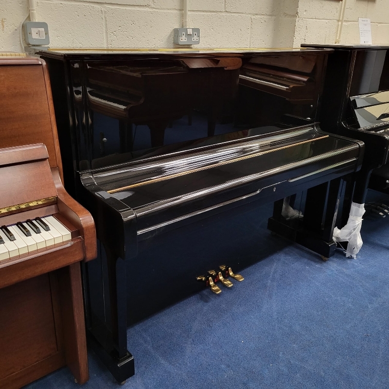 Yamaha U1H
