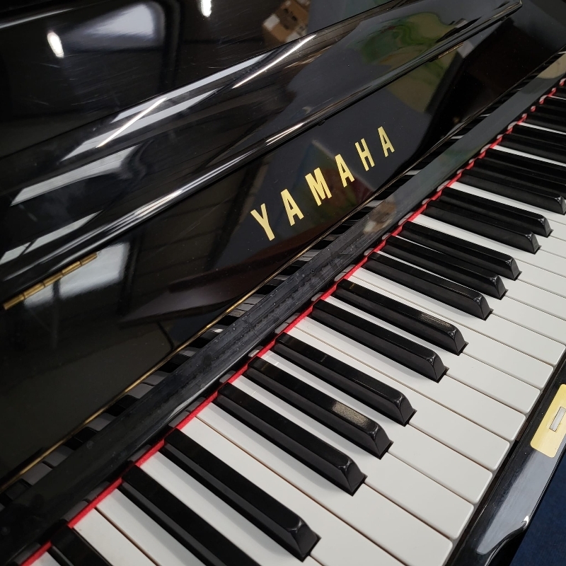 Yamaha U1H