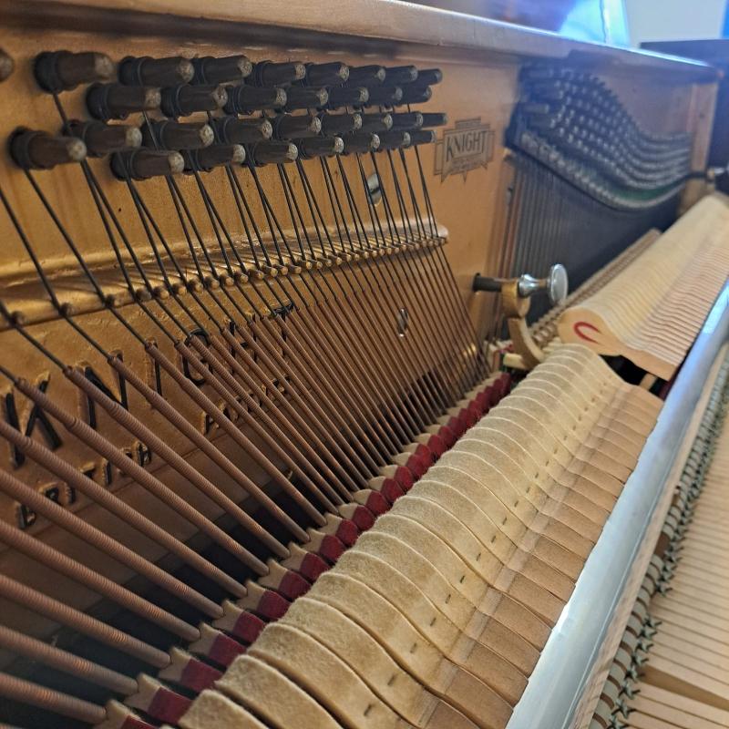 Knight K10 upright Piano in mahogany – Gallery image – Roberts Pianos Oxford
