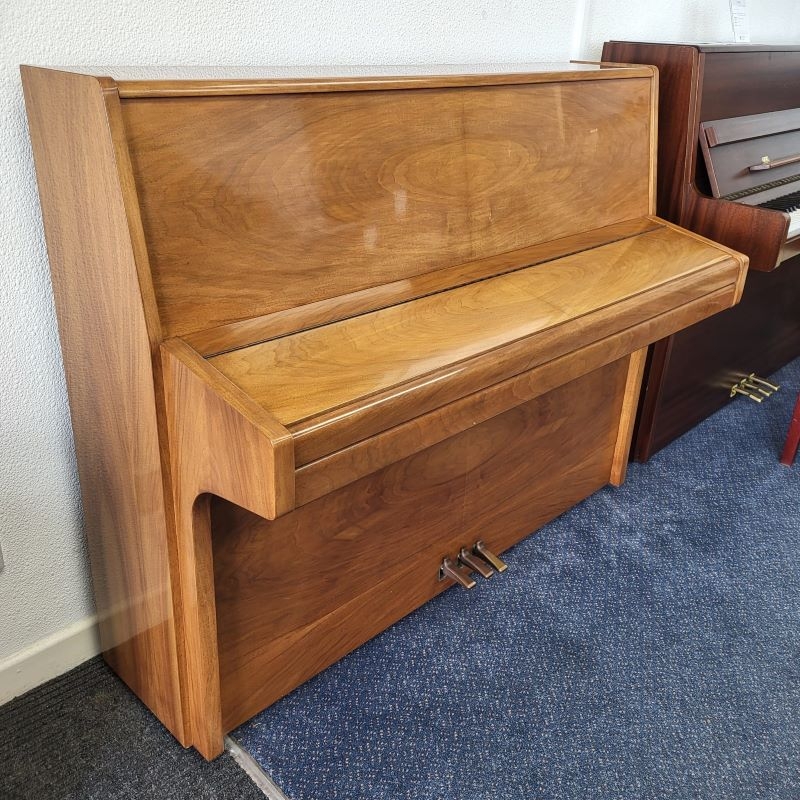 Knight upright Piano in walnut – Gallery image – Roberts Pianos Oxford