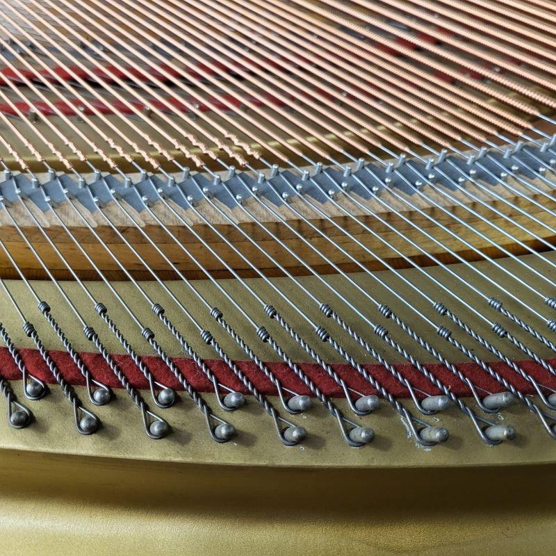 Yamaha G2 grand Piano in black – Gallery image – Roberts Pianos Oxford