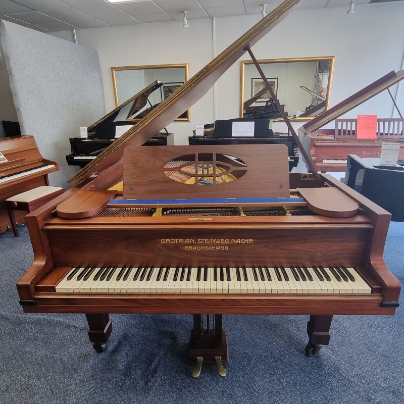 Grotrian Steinweg 190 grand Piano in rosewood – Gallery image – Roberts Pianos Oxford
