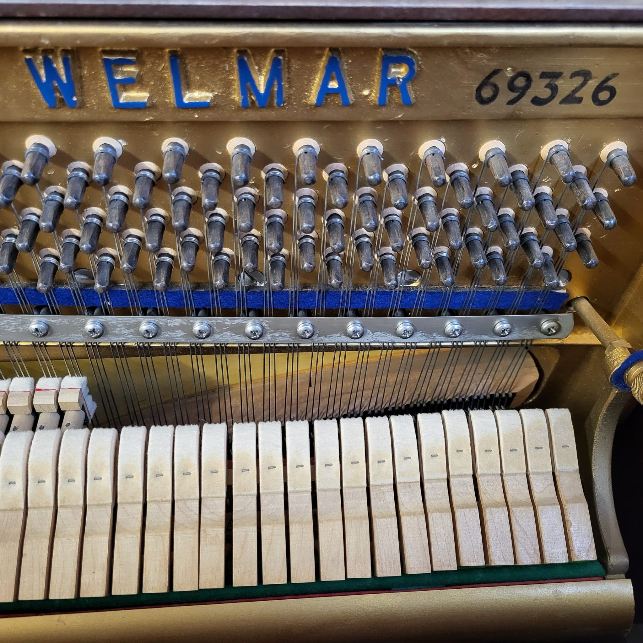 Welmar upright Piano in mahogany – Gallery image – Roberts Pianos Oxford