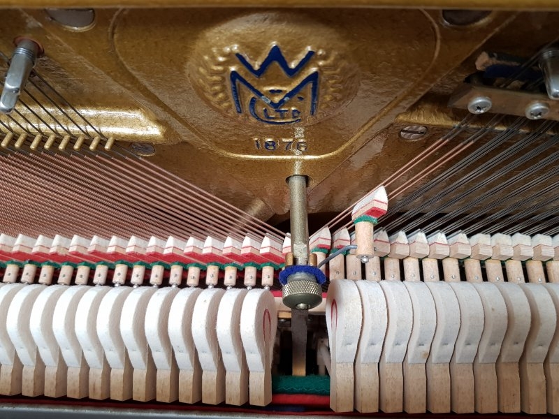 Welmar upright Piano in mahogany – Gallery image – Roberts Pianos Oxford