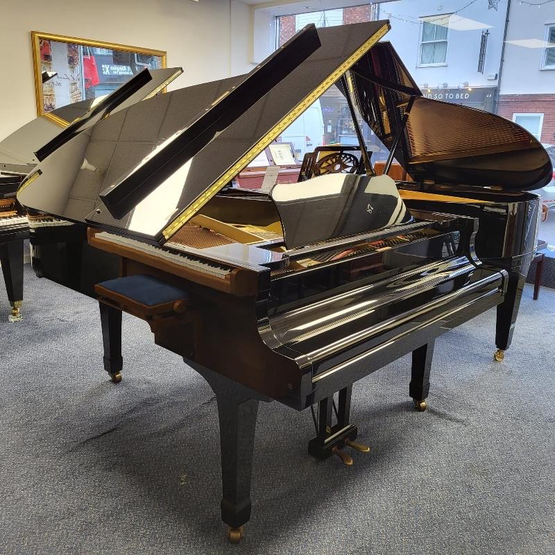 Yamaha G3E grand Piano in Black Polyester – Gallery image – Roberts Pianos Oxford