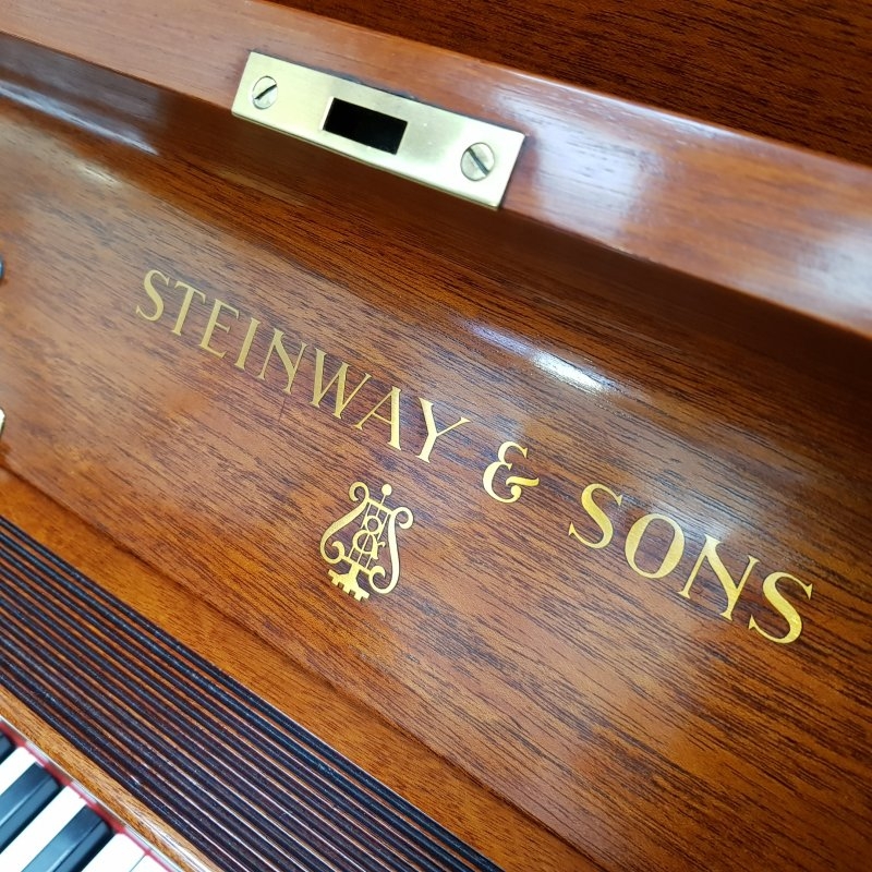 Steinway K