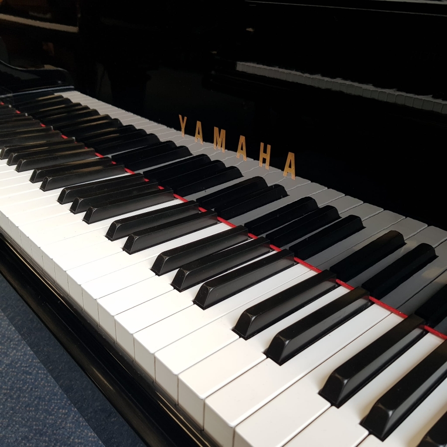 Yamaha C3