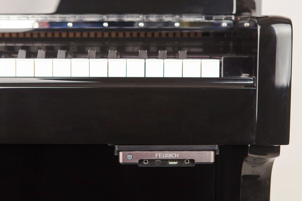 Feurich 122 Silent System