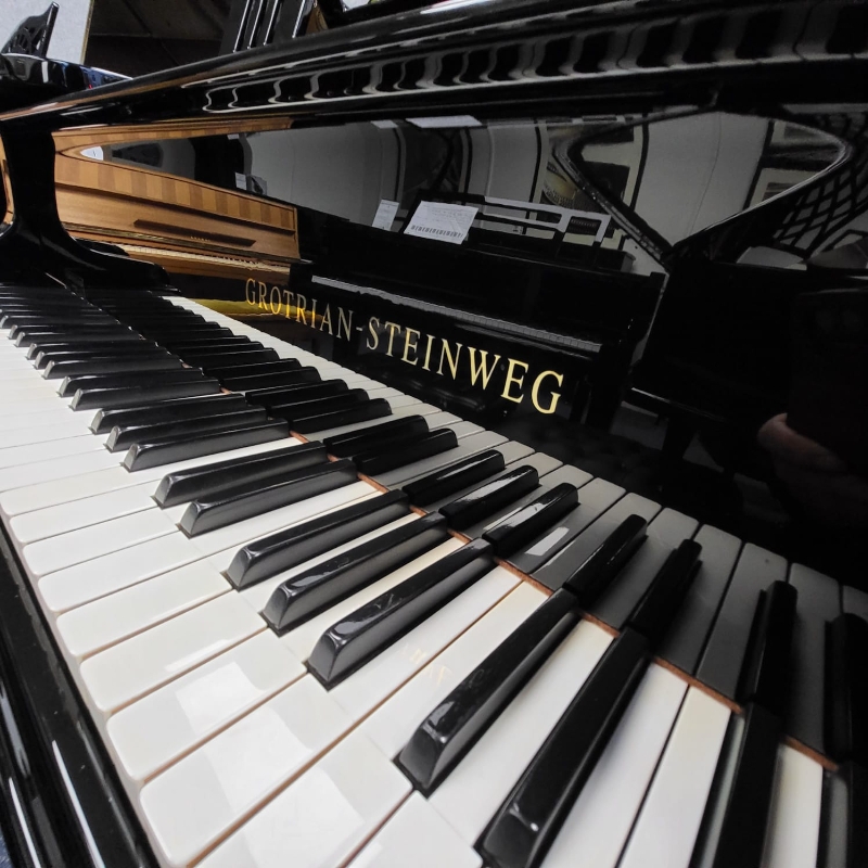 Grotrian Steinweg model 220 grand Piano in black – Gallery image – Roberts Pianos Oxford
