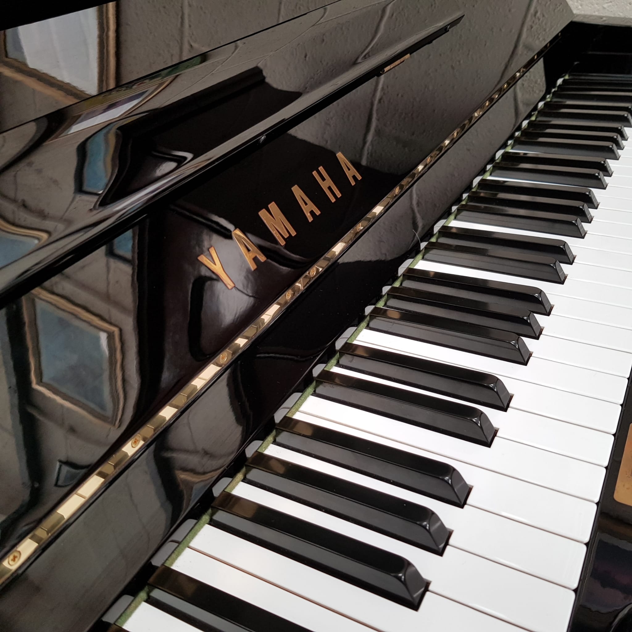 Yamaha U3M