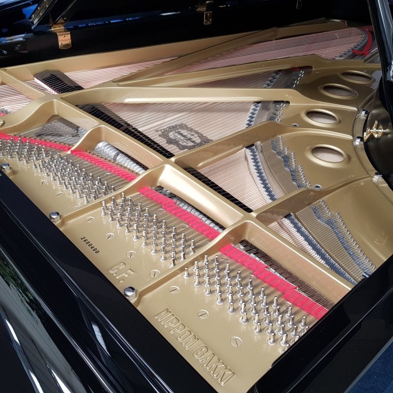 Yamaha CF concert