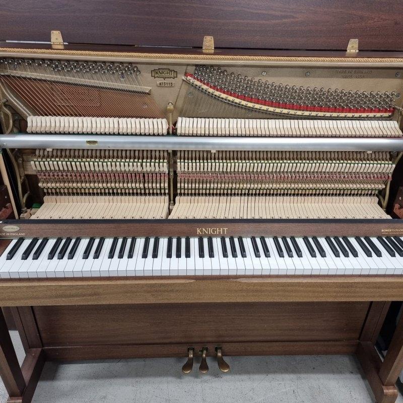 Knight K46 upright Piano in Mahogany – Gallery image – Roberts Pianos Oxford