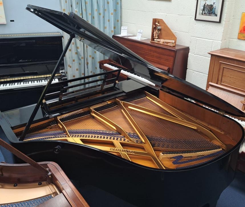 Bluthner style IVa grand Piano in ebonised – Gallery image – Roberts Pianos Oxford