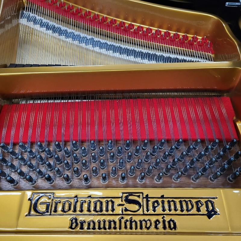 Grotrian Steinweg 160 grand Piano in black – Gallery image – Roberts Pianos Oxford