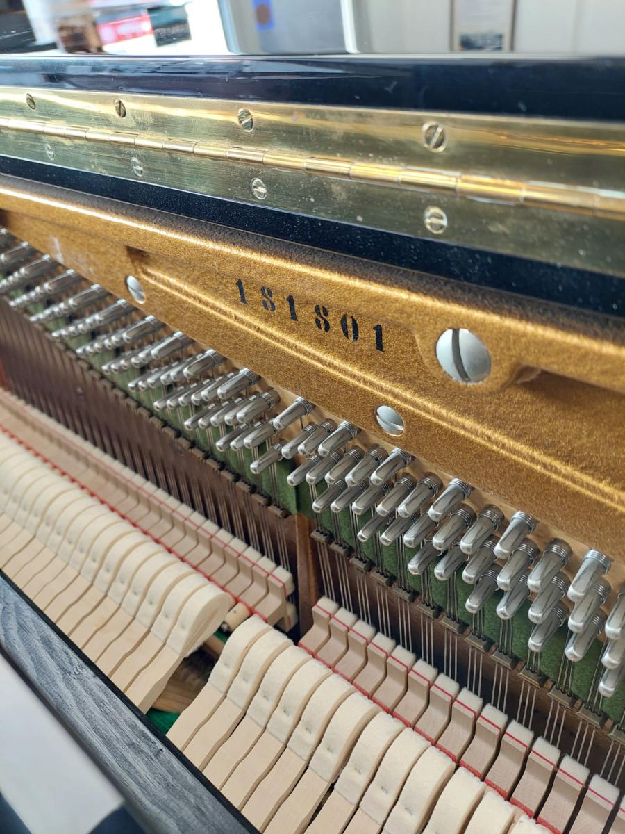 Bechstein Studio 115 upright Piano in Black polyester – Gallery image – Roberts Pianos Oxford