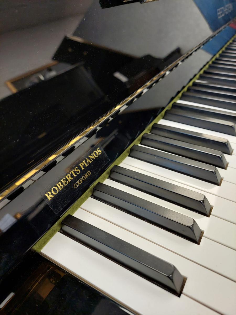 Bechstein Studio 115 upright Piano in Black polyester – Gallery image – Roberts Pianos Oxford