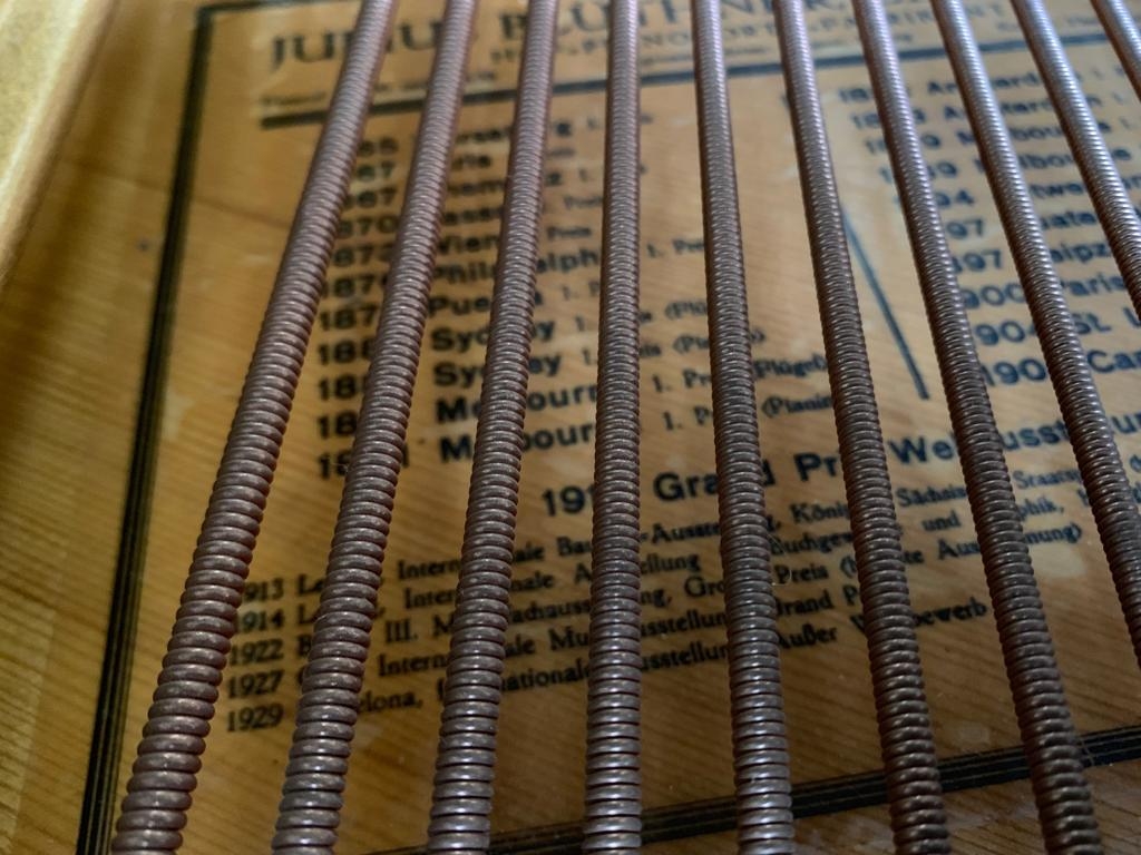 Bluthner IV grand Piano in mahogany – Gallery image – Roberts Pianos Oxford