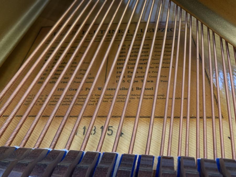 Bluthner Style IV grand Piano in satin mahogany – Gallery image – Roberts Pianos Oxford