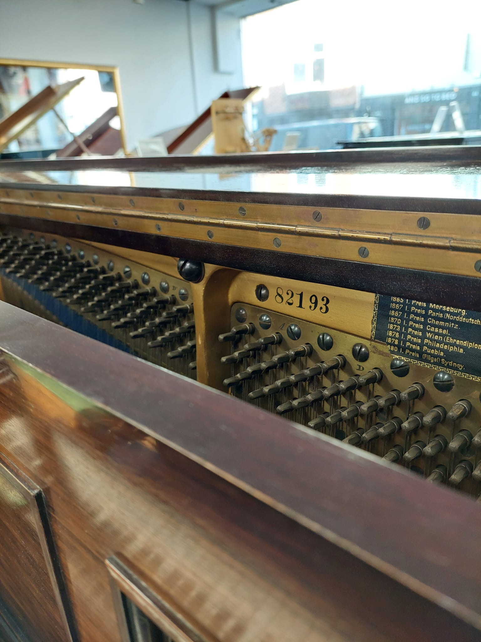 Bluthner upright Piano in Rosewood – Gallery image – Roberts Pianos Oxford