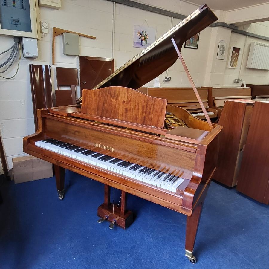 Bluthner IV grand Piano in flame mahogany – Featured image – Roberts Pianos Oxford