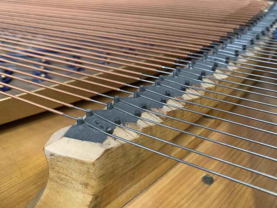 Bluthner Style IVa grand Piano in flamed mahogany – Gallery image – Roberts Pianos Oxford