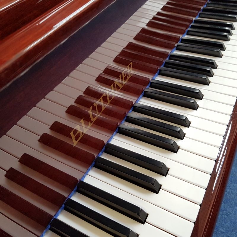 Bluthner 166 model 10 grand Piano in mahogany – Gallery image – Roberts Pianos Oxford
