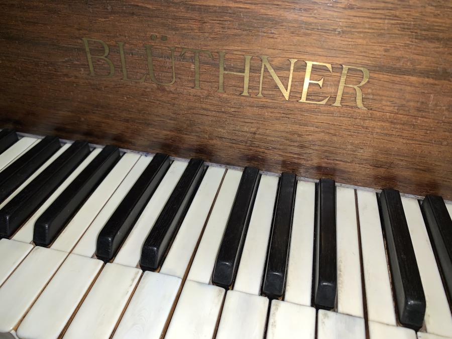 Bluthner Style V grand Piano in rosewood – Featured image – Roberts Pianos Oxford