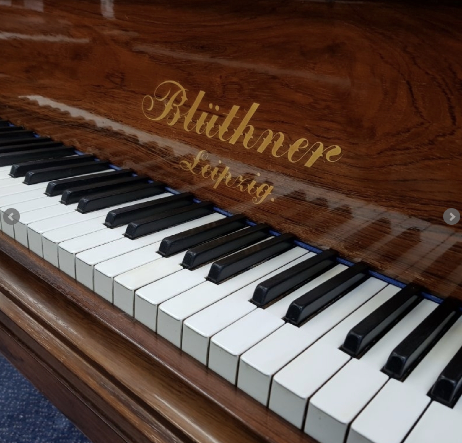 Bluthner VII grand Piano in rosewood – Gallery image – Roberts Pianos Oxford