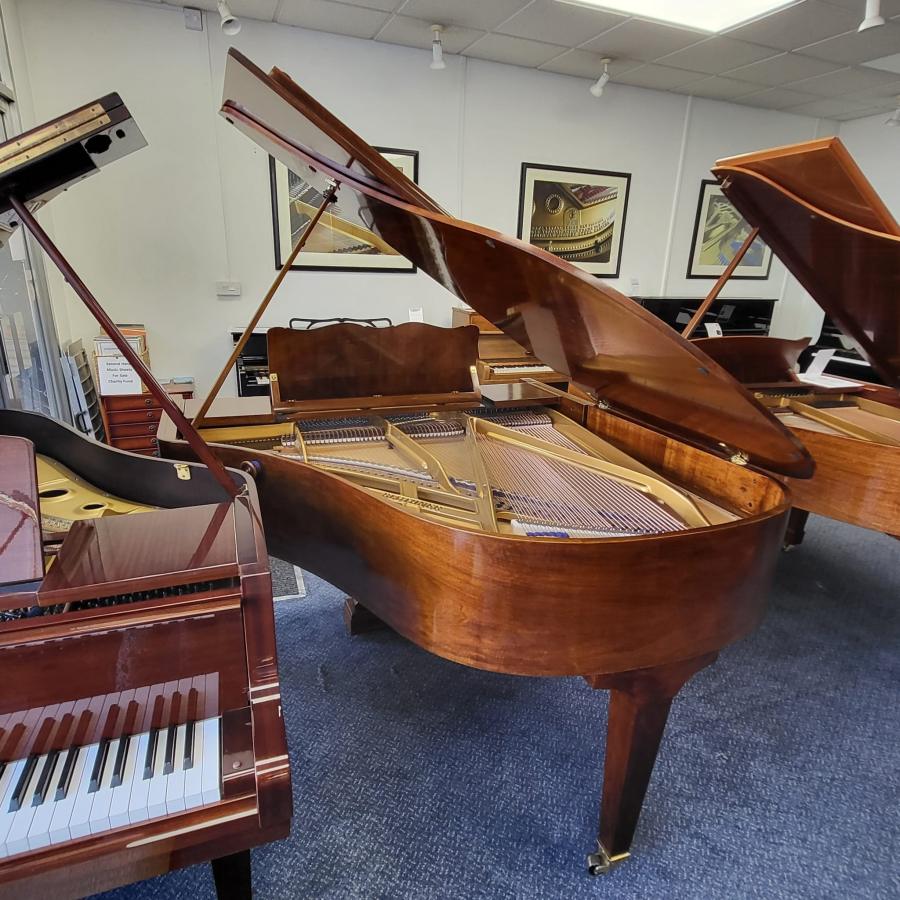 Bluthner style IVa grand Piano in walnut – Gallery image – Roberts Pianos Oxford