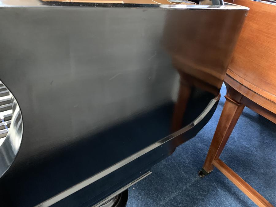 Bluthner style VI grand Piano in black – Gallery image – Roberts Pianos Oxford