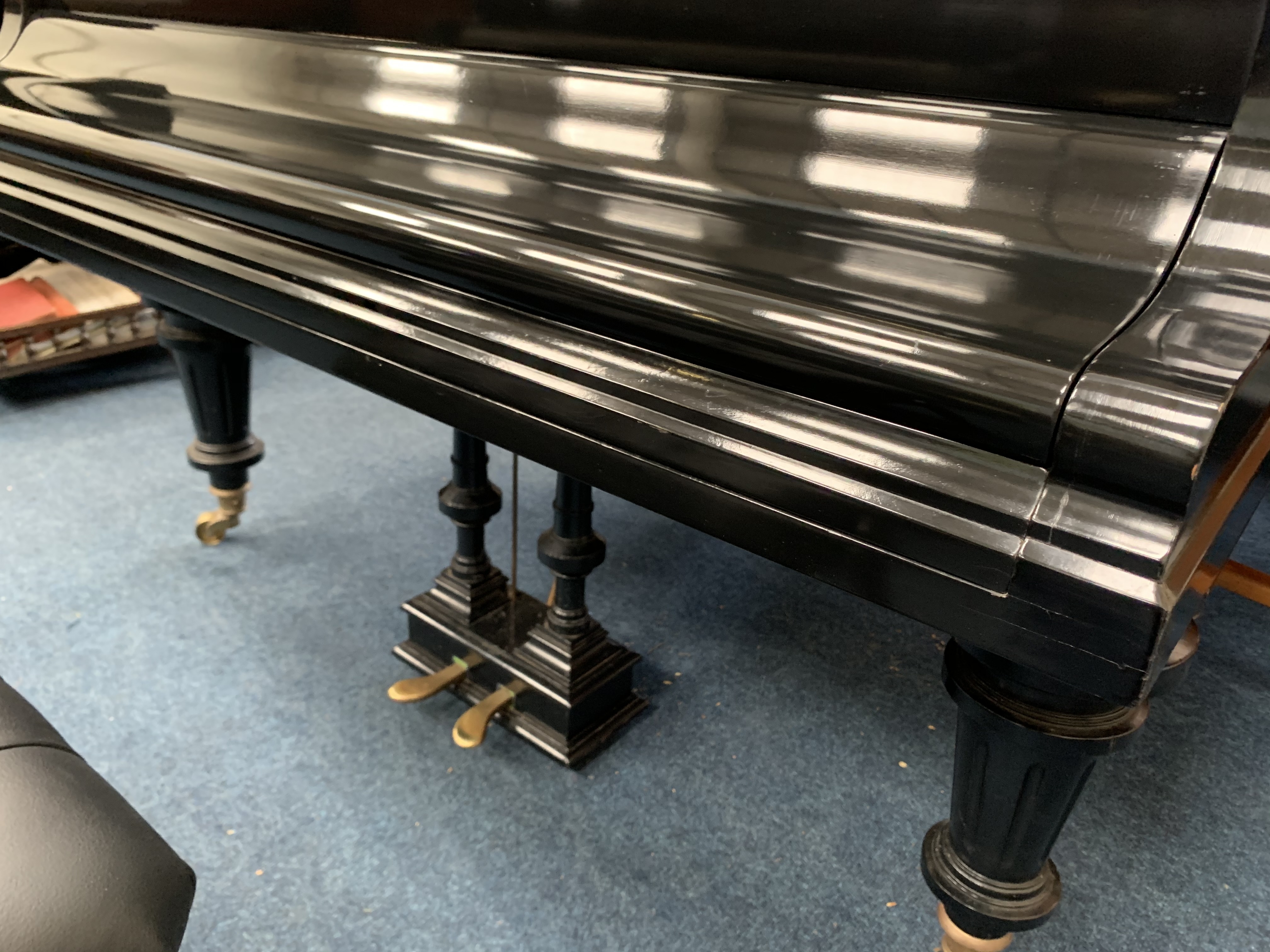 Bluthner Style VI