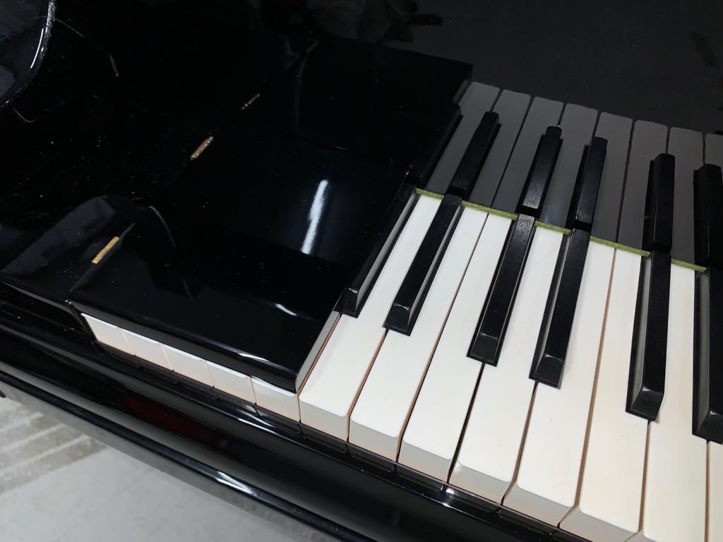 Bosendorfer Imperial grand Piano in black – Gallery image – Roberts Pianos Oxford