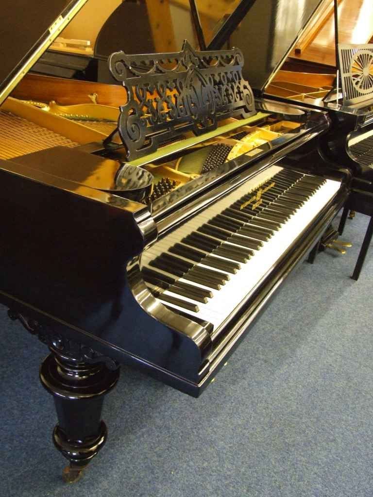 Bechstein model V