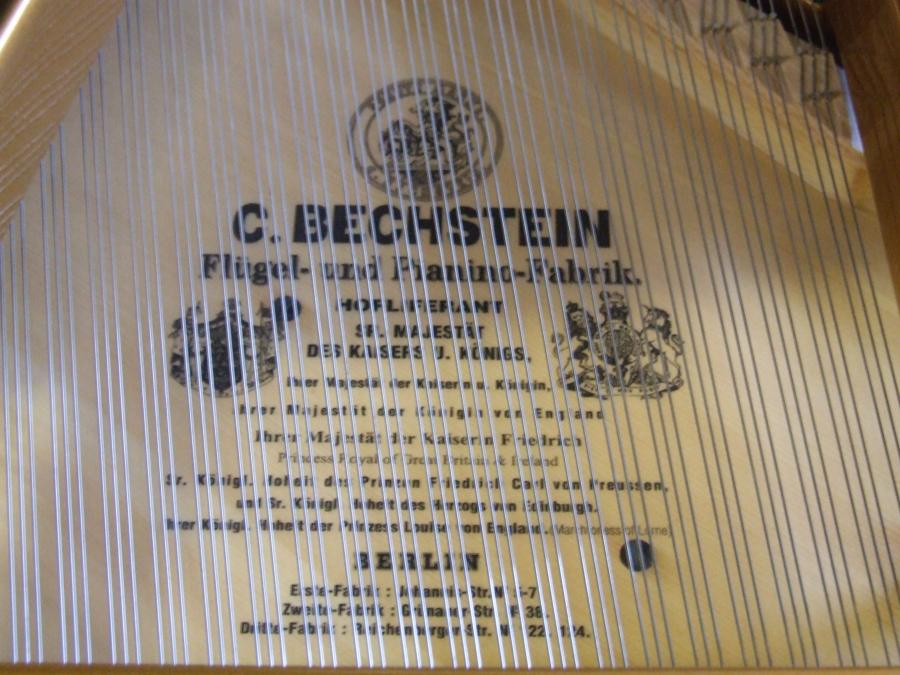 Bechstein V grand Piano in bright black – Gallery image – Roberts Pianos Oxford
