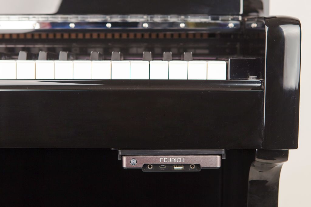 Feurich 122 Silent System