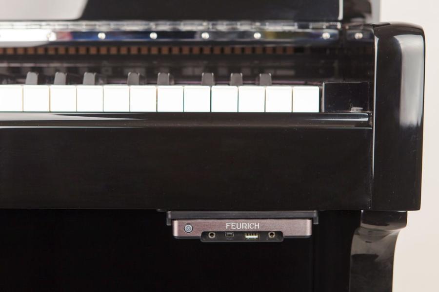 Feurich 122 Silent System Upright Piano – Gallery image – Roberts Pianos Oxford