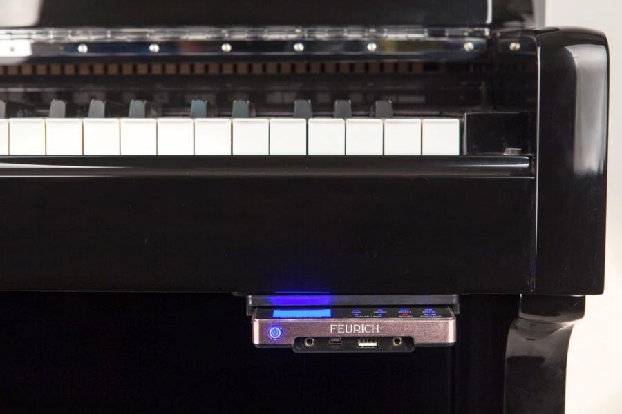 Feurich 122 Silent System Upright Piano – Gallery image – Roberts Pianos Oxford
