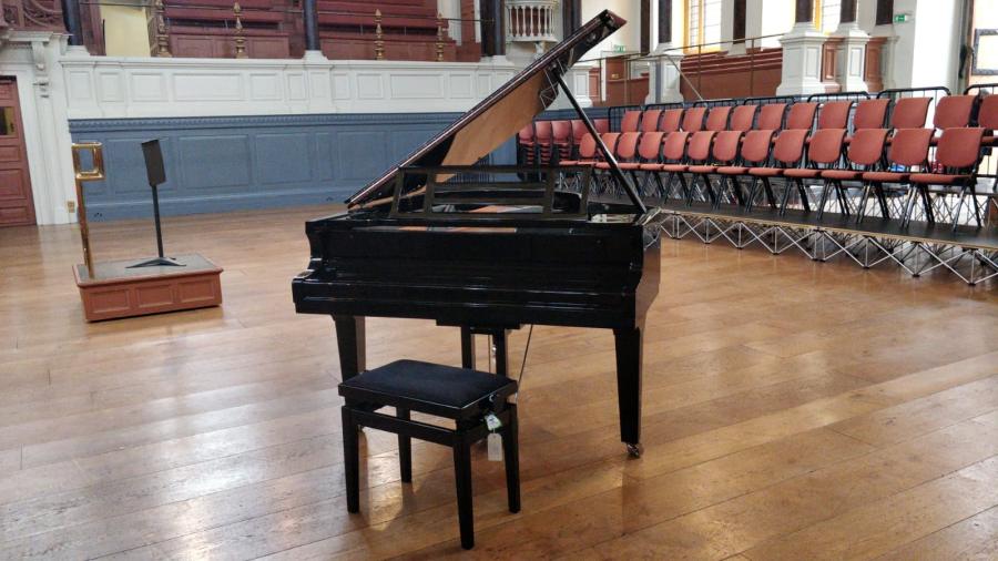 Feurich F179 Dynamic II grand Piano in black – Gallery image – Roberts Pianos Oxford