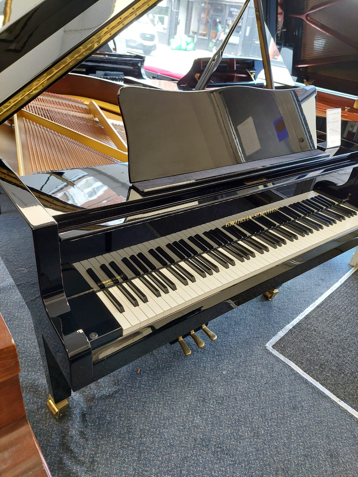 Grotrian Steinweg 192 grand Piano in black – Gallery image – Roberts Pianos Oxford